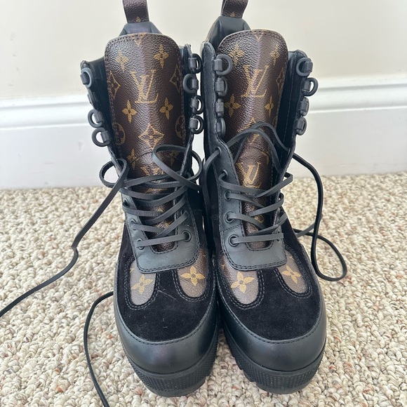 Louis Vuitton Black and Brown Lace Up Boots - Picture 8 of 8